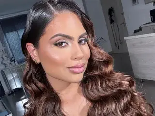 Nude Webcam with MadisonWilde - Streamate