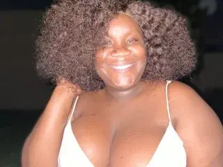 Free Porn Cam with RoyalCuttiexoxo - Streamate