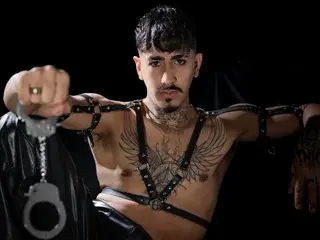 Live Porn with Donovan_Desmond - Streamate