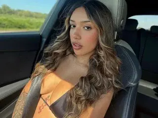 Best live sex cam show with AliceHarriss - Streamate