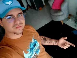 Live Porn with liamtareth0 - Streamate