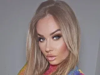 Watch Live Sex Cams with CarmelxAnderson - Streamate