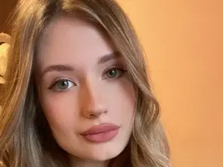 Best Webcam with SidneyGoddess - Streamate