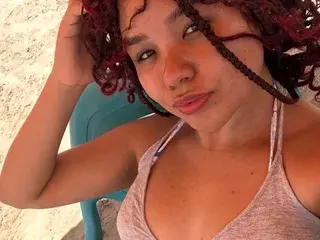 Nude Webcam with AnnieLii - Streamate