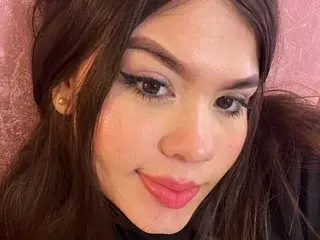 Free Porn Cam with IsabellaBlow - Streamate