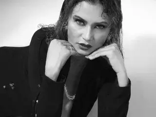 Sex Chat with VictoriaCoperino - Streamate