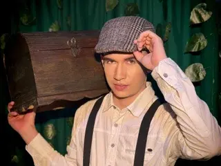 Nude Webcam with mikaelslow - Streamate