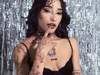 Watch Live Sex Cams with Willow_Harper - Streamate