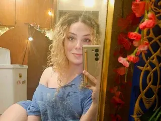 Private Sex Chat with Faye_Harris - Streamate