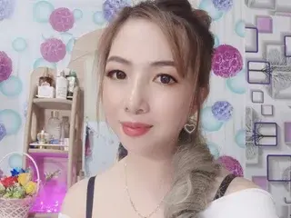 Watch Live Sex Cams with Vunami - Streamate