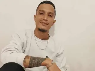 Adult Video Chat with MaxandAnny - Streamate