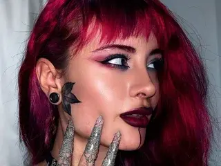 Free Porn Cam with Miaa_Stonee - Streamate