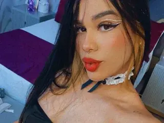 Watch Live Sex Cams with MaddyLovexxx - Streamate