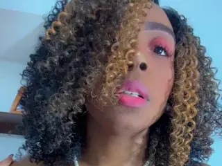 Sex Chat with nalajoyce - Streamate