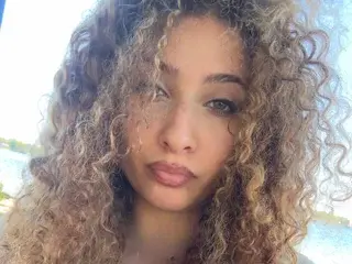 Private Sex Chat with LuluToofire - Streamate