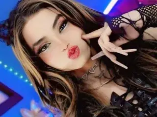 Sex Chat with VictoriaDior69 - Streamate