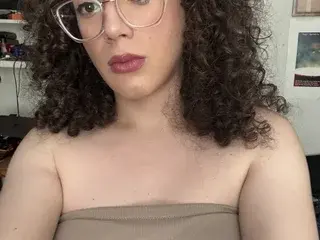 Watch Live Sex Cams with Urtransgf - Streamate