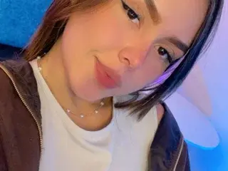 Nude Webcam with AriianaBaker - Streamate