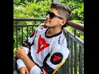 Private Sex Chat with NoahhKendall - Streamate