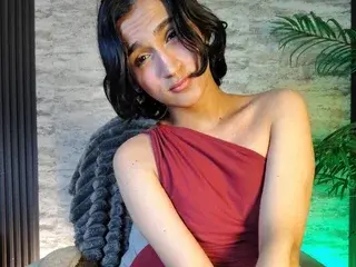 Nude Webcam with ZoeeKiss - Streamate