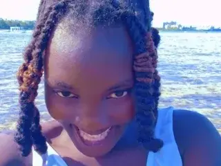 Watch Live Sex Cams with Sexxyqueens - Streamate