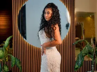 Adult Webcams with BETTY_BOOGB - Streamate