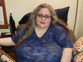 Best live sex cam show with BigBeautifulWitch - Streamate