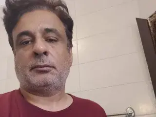 Best live sex cam show with HornyDesiPapa - Streamate
