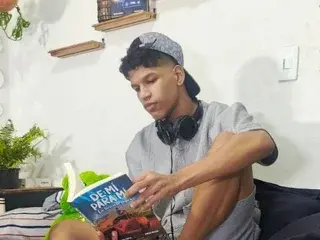 Watch Live Sex Cams with Drojas - Streamate