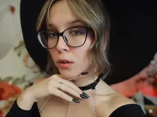 Adult Video Chat with Magical_Fox - Streamate