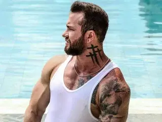 Nude Webcam with Delessandro_woorld - Streamate