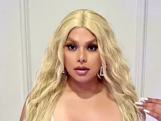 Live Sex Cam with TSBLONDIENYC - Streamate
