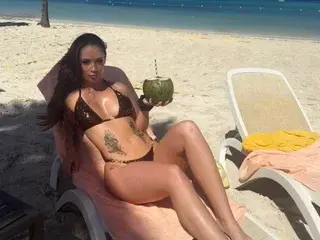 Free Live Porn with UK_Temptress - Streamate