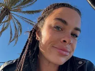 Free Live Porn with ErikaCutess - Streamate