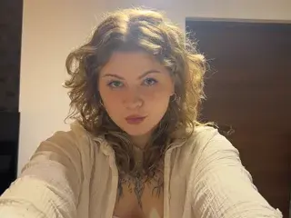 Adult Webcam with AlinaSweetTits - Streamate