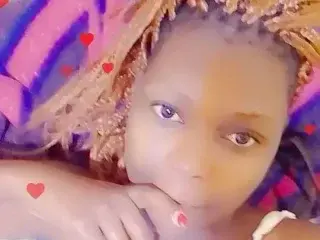 Live Sex with Lovelyzary - Streamate