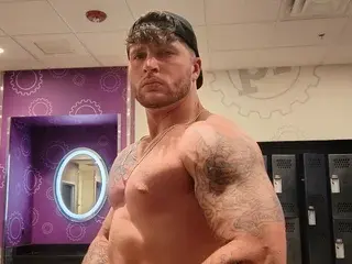 Watch Live Sex Cams with Silversavage92 - Streamate