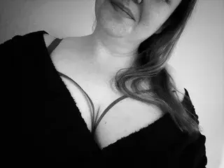 Adult Video Chat with SirenNyx - Streamate