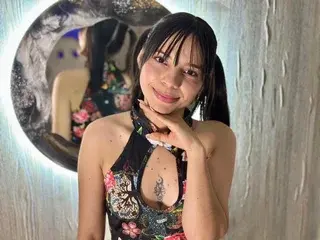 Adult Webcam with Isa_Skynny - Streamate