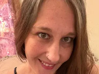 Adult Video Chat with DirtyWife4Life - Streamate