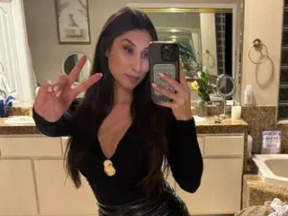 Best Webcam with Ivoryftxo - Streamate