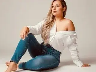 Watch Live Sex Cams with DARLA_ROMANOF - Streamate