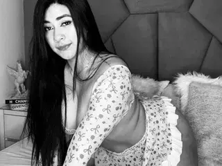 Free Live Porn with ZoeMontiel - Streamate