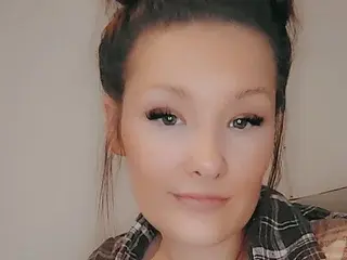 Live Porn with Sassybrattx - Streamate