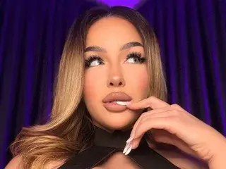 Live Sex with LisetteLuxe - Streamate