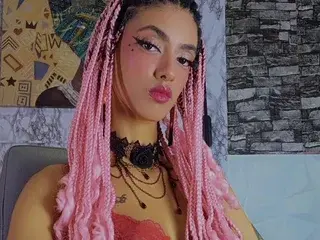 Live Sex Cam with Queen_Cuarxooo - Streamate