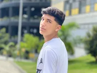 Private Sex Chat with stibenboy - Streamate