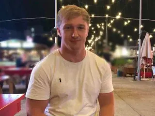 Watch Live Sex Cams with HungJames - Streamate