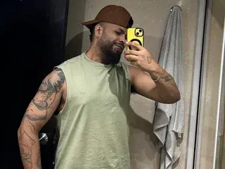Live Porn with IM_Harris - Streamate