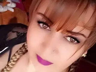 Live Sex Cam with CharloteBrowns - Streamate